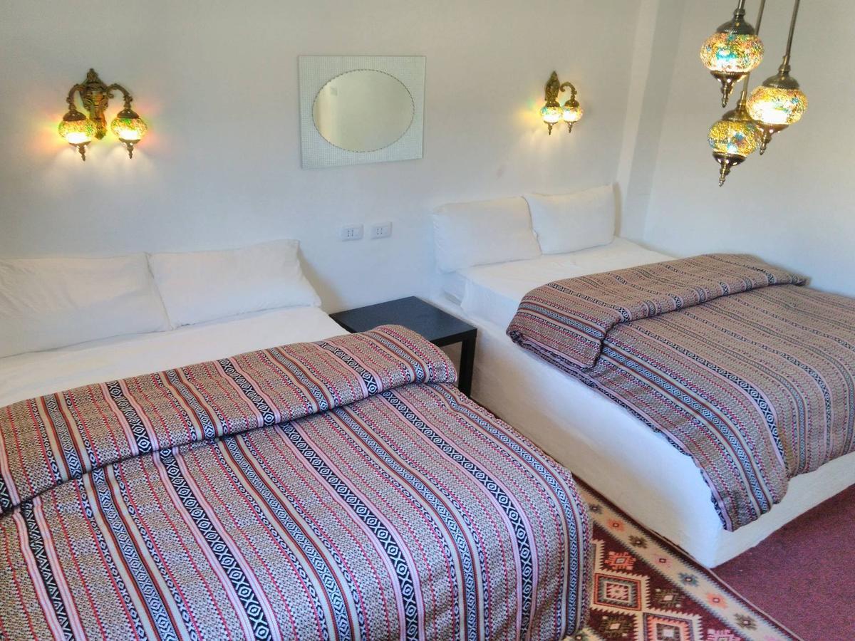 Petra Bedouin Bed And Breakfast Wadi Musa Exterior photo